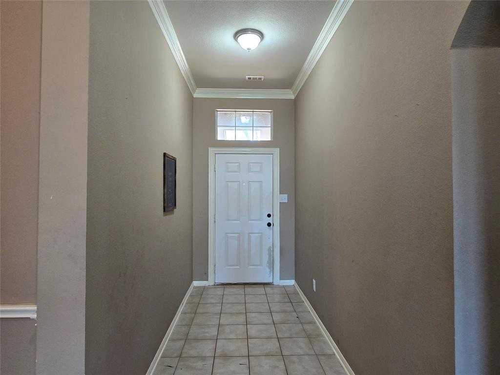 4100 Wildbriar Ln - Photo 5 of 30