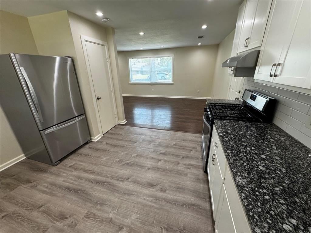 923 Green Castle Dr - Photo 6 of 23