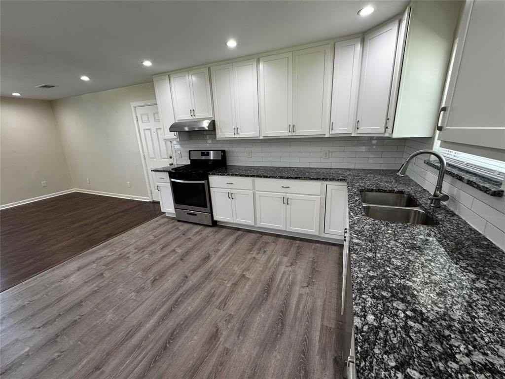 923 Green Castle Dr - Photo 7 of 23