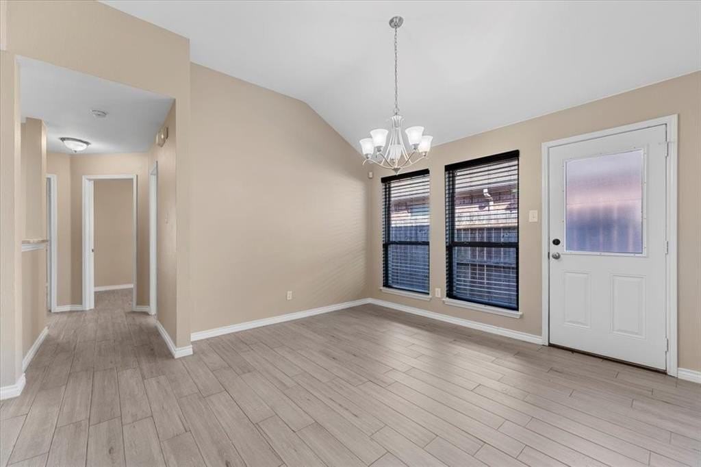 1605 Bob Dr - Photo 3 of 20