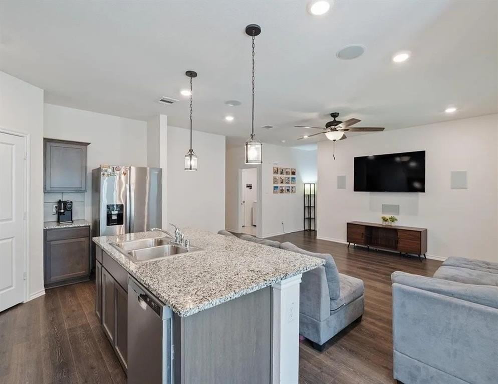 2228 Starling St - Photo 7 of 23