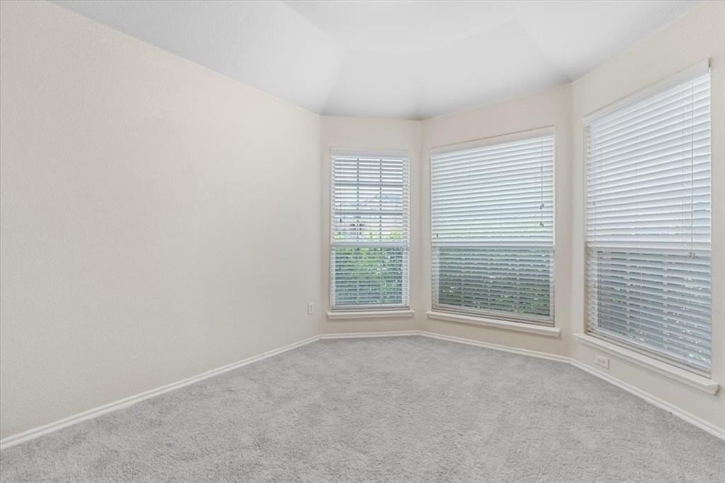 2035 Karsen Ln - Photo 4 of 20