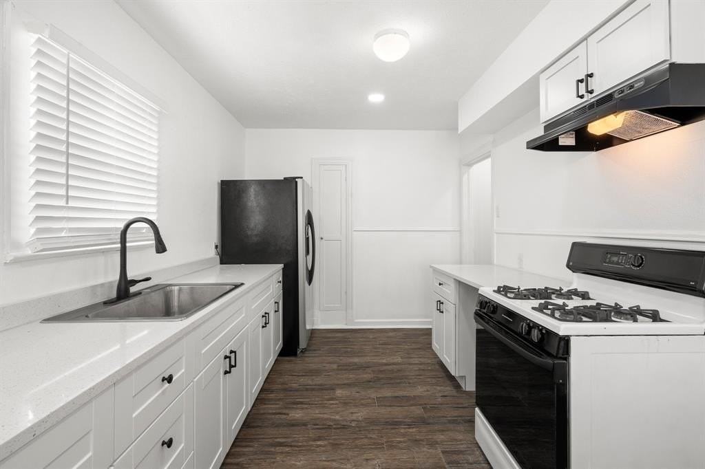 612 W 5th St - Photo 5 of 14