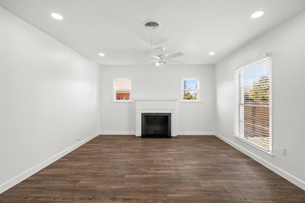 612 W 5th St - Photo 7 of 8