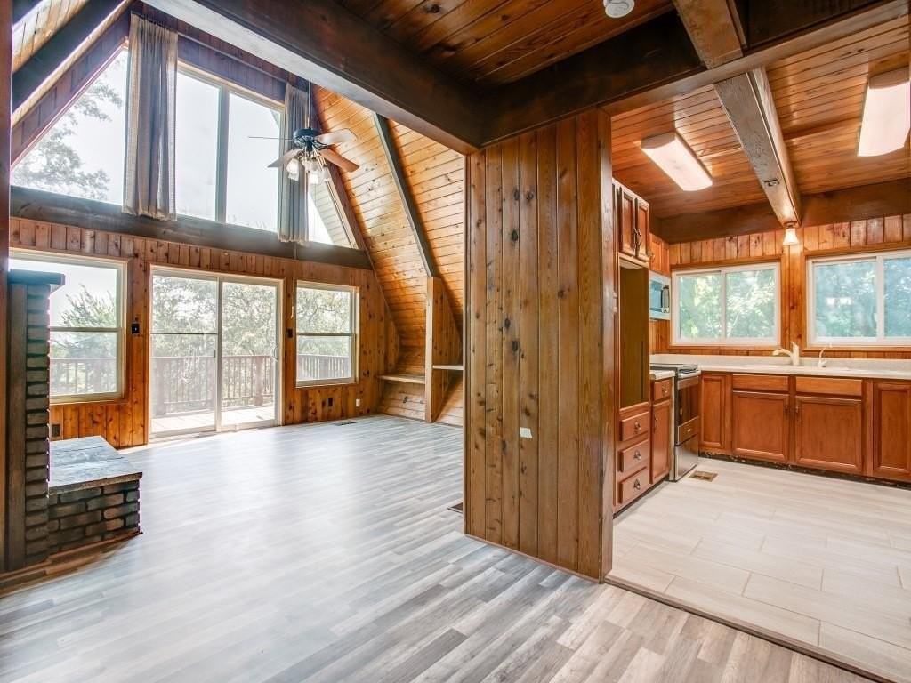 1800 Oak Country Est - Photo 3 of 12