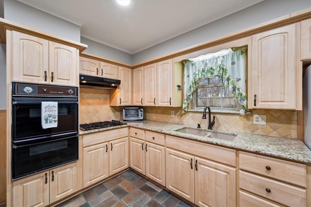 513 N 38th St - Photo 5 of 13