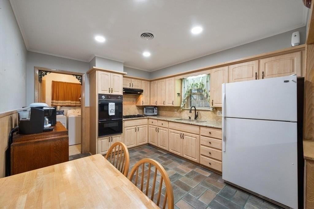 513 N 38th St - Photo 6 of 13