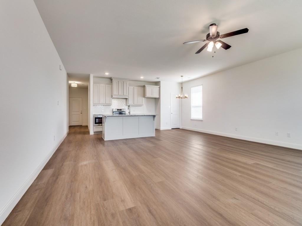 2704 Donella Dr - Photo 5 of 25