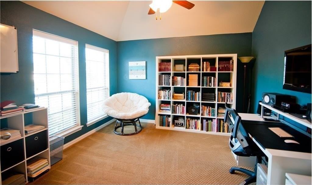 3340 Lone Tree Ln - Photo 3 of 26