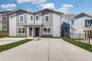 featured image of 1035 Ray Dr