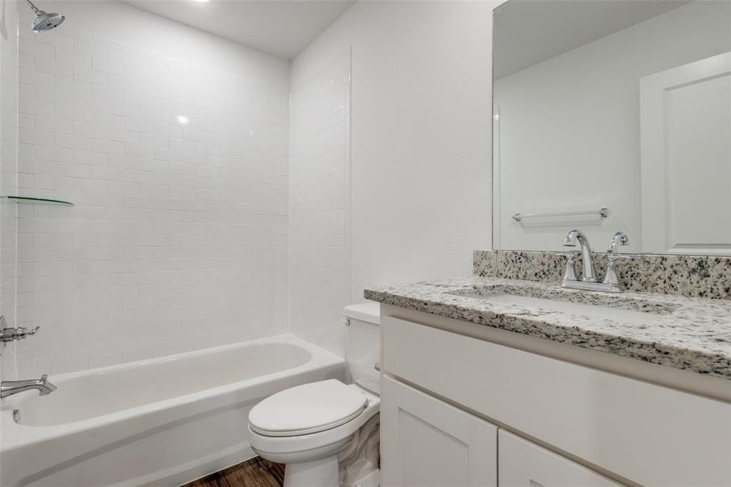 1035 Ray Dr - Photo 6 of 12