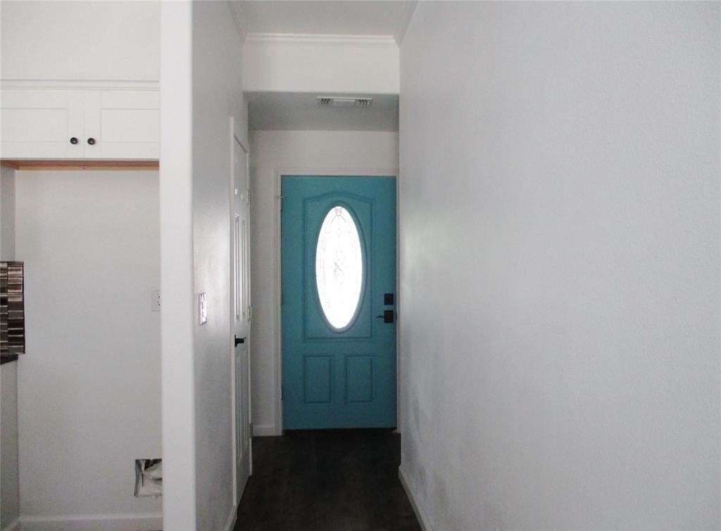 410 E 8th St #2 - Photo 2 of 16