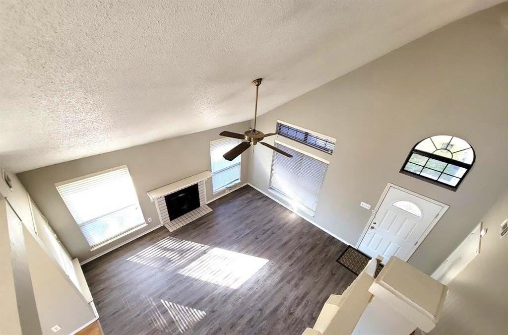 6301 Fairlane Dr - Photo 6 of 15