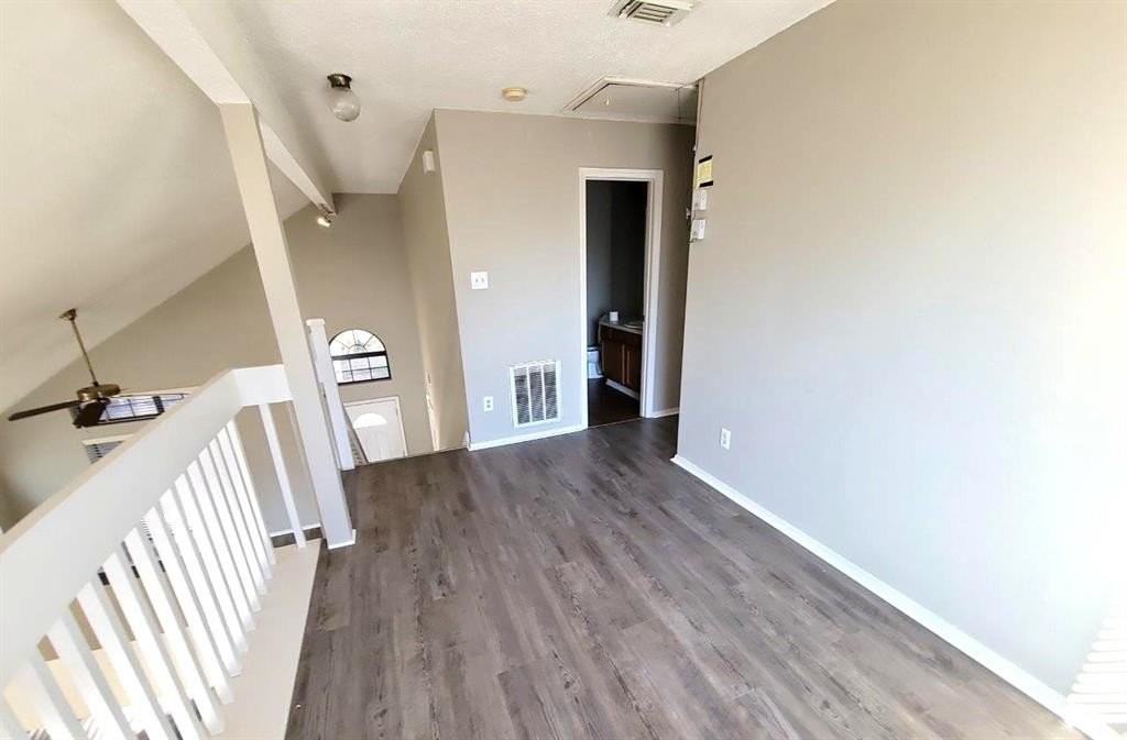 6301 Fairlane Dr - Photo 7 of 15