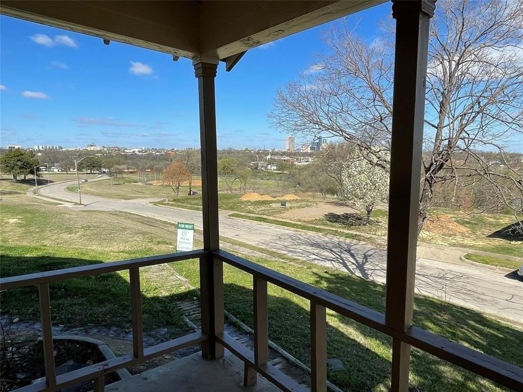 1208 E Magnolia Ave - Photo 2 of 12