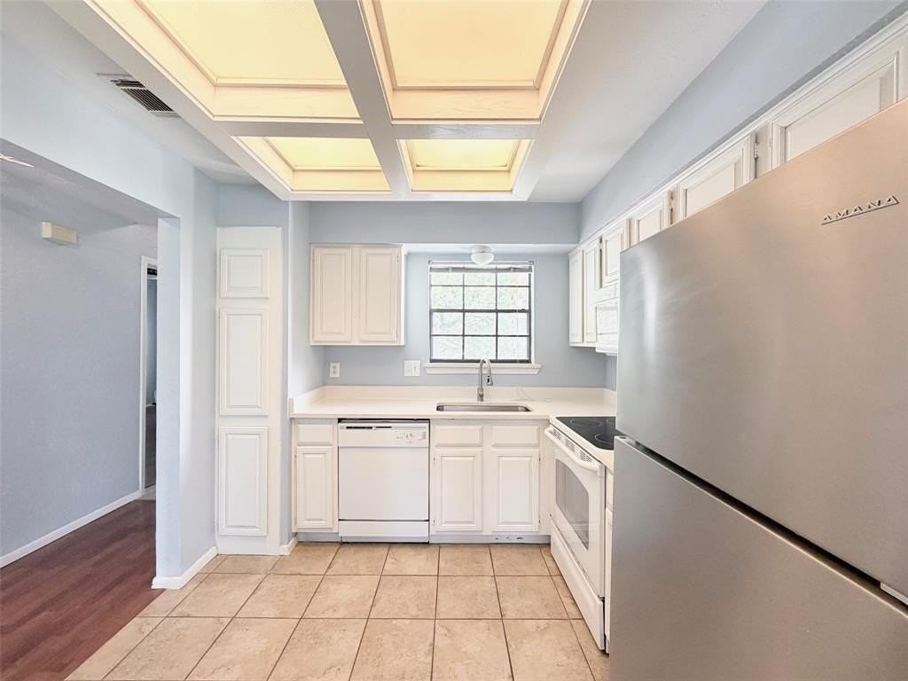 3120 Devonshire Dr #229 - Photo 3 of 24