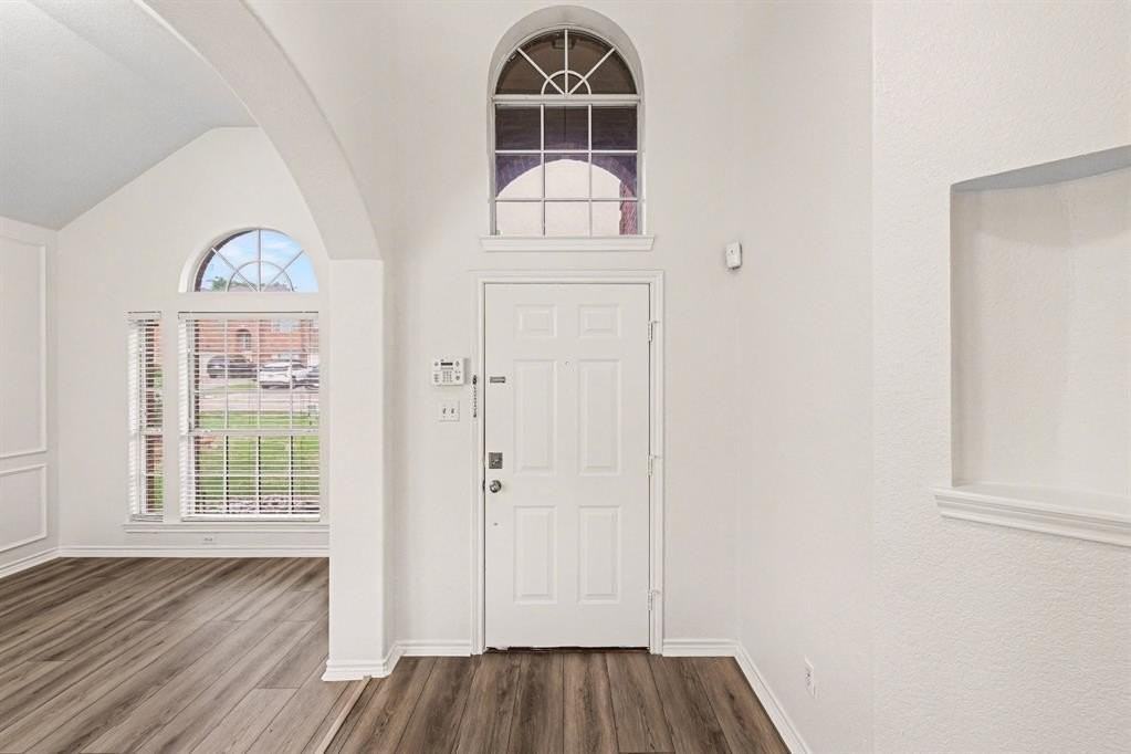 3641 Blue Spruce Dr - Photo 3 of 29