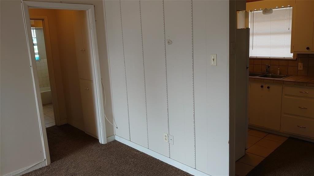 693 E North 15th St #B - Photo 4 of 13