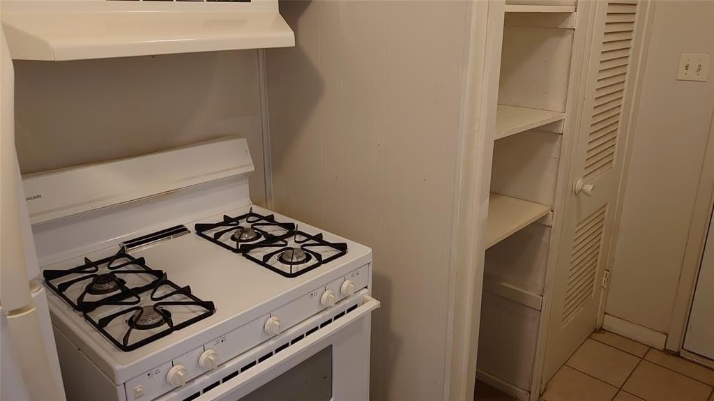 693 E North 15th St #B - Photo 7 of 13