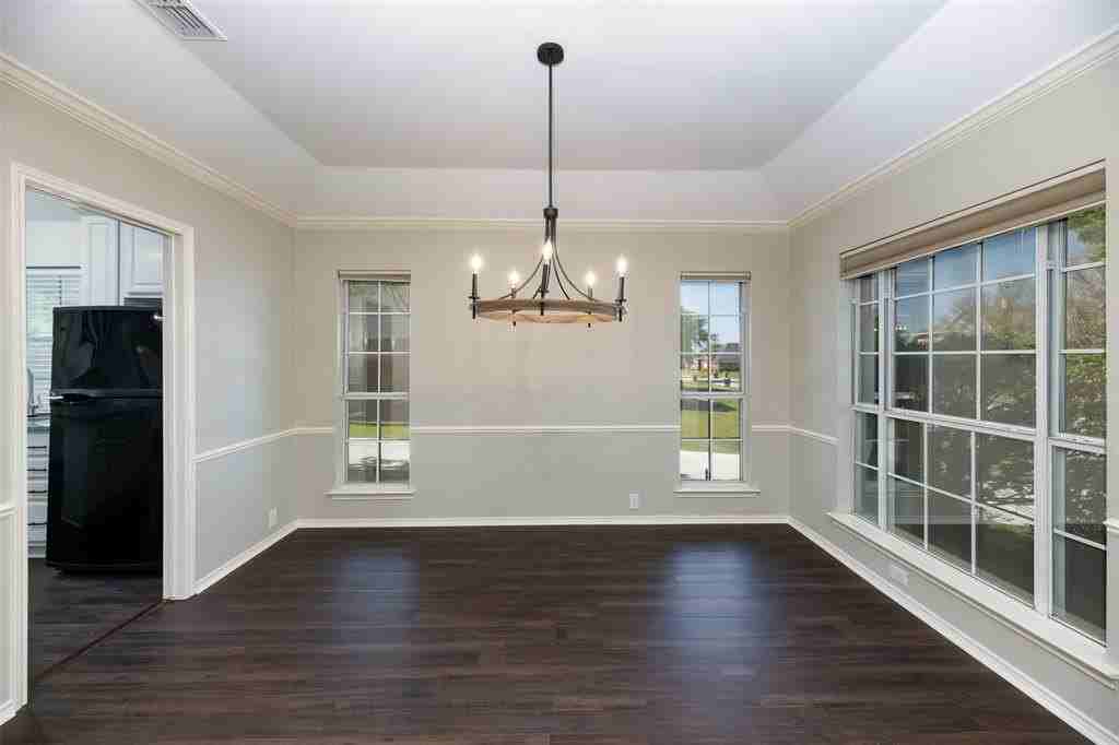 2716 Rocky Creek Dr - Photo 7 of 27