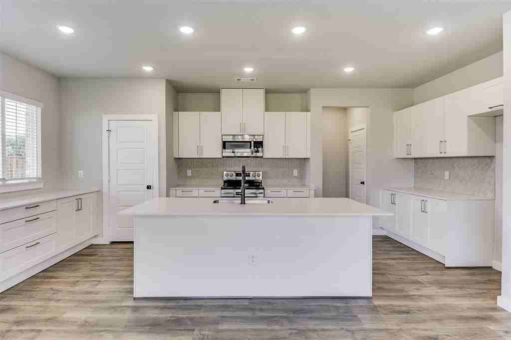 6816 Florence Dr - Photo 7 of 19