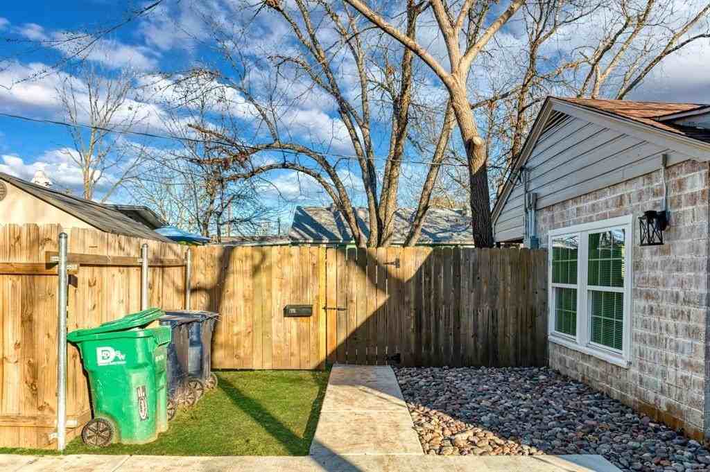 1819 Scripture St - Photo 3 of 27