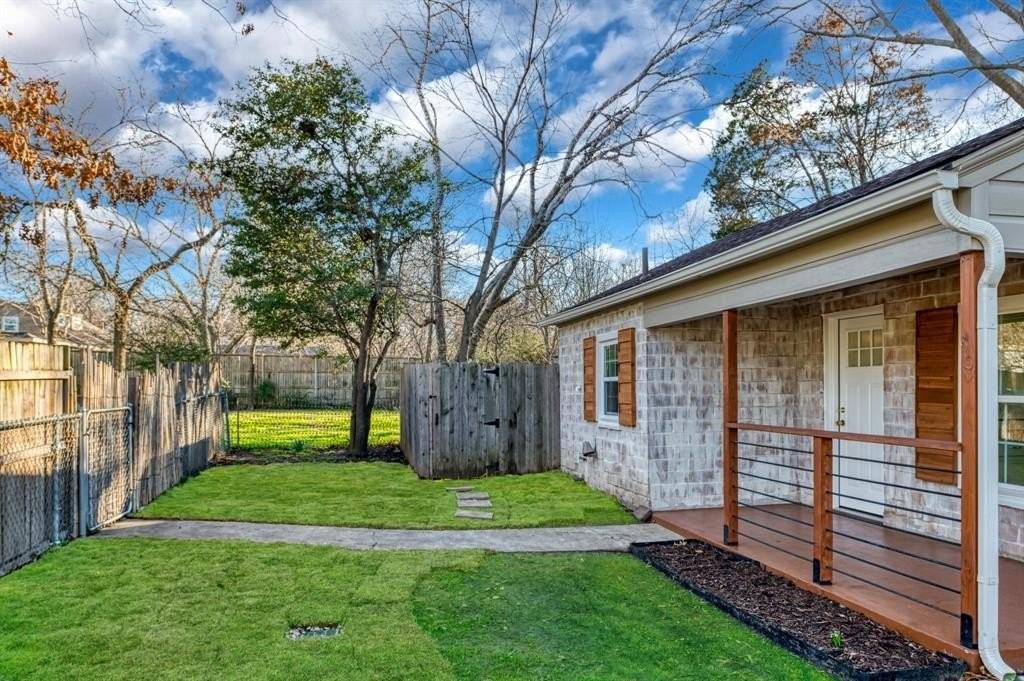 1819 Scripture St - Photo 6 of 27