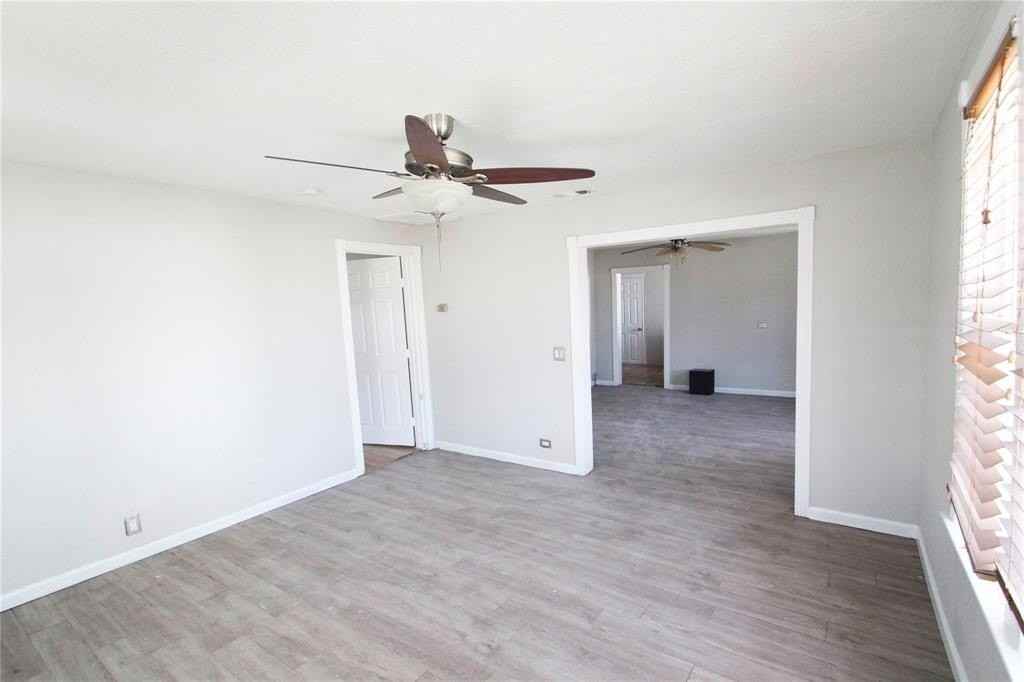 923 S Wine St - Photo 3 of 13