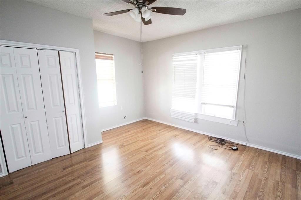 923 S Wine St - Photo 4 of 13