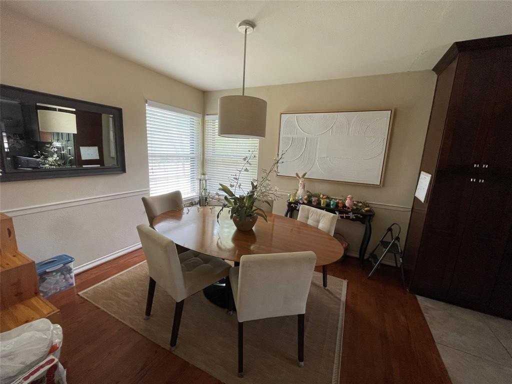 3719 Seguin Dr - Photo 6 of 25