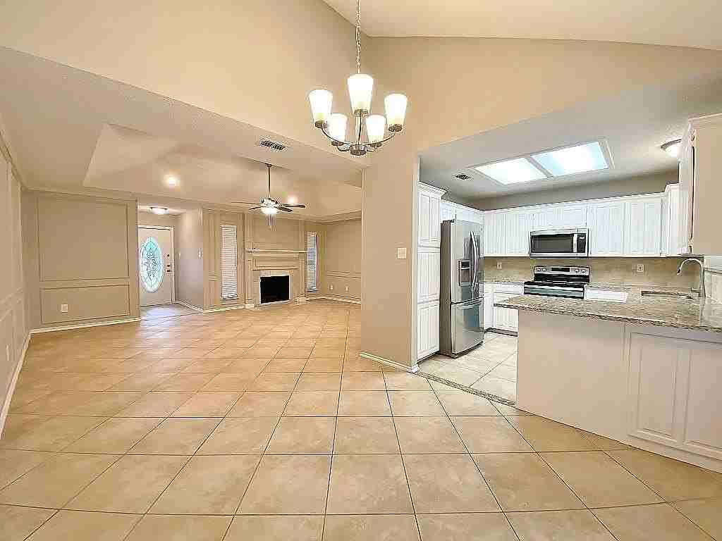 3704 Fairhaven Dr - Photo 7 of 23