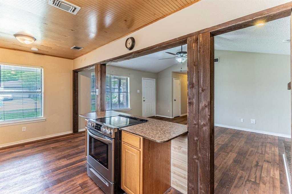 901 Easter Dr - Photo 7 of 25