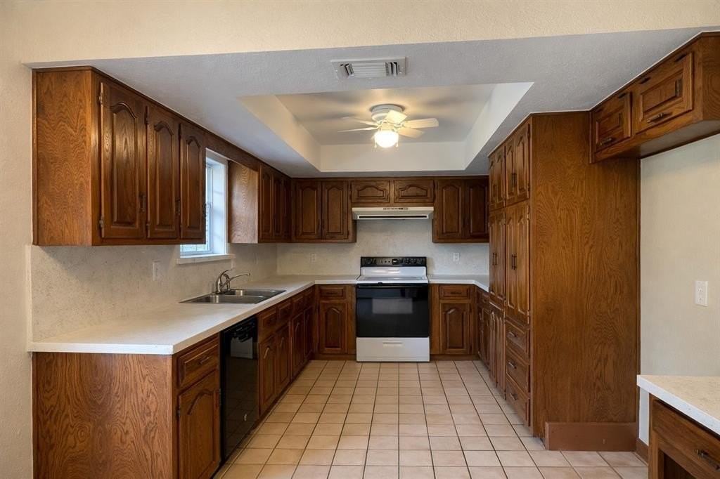 377 County Road 3501 - Photo 5 of 16