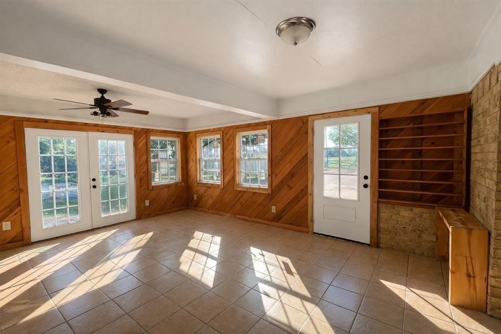 377 County Road 3501 - Photo 6 of 16