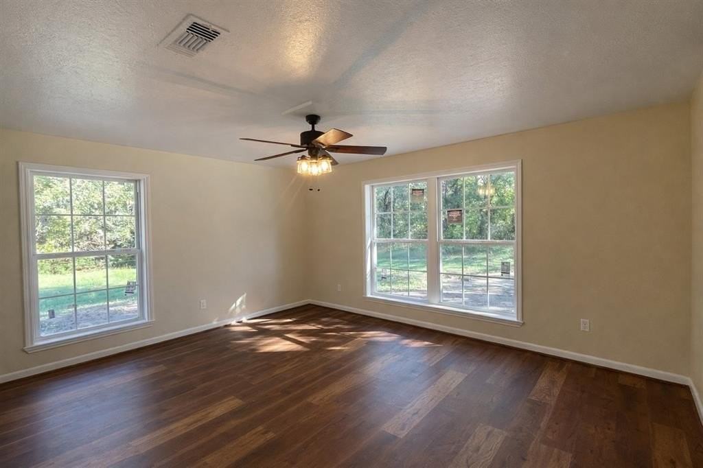 377 County Road 3501 - Photo 7 of 16