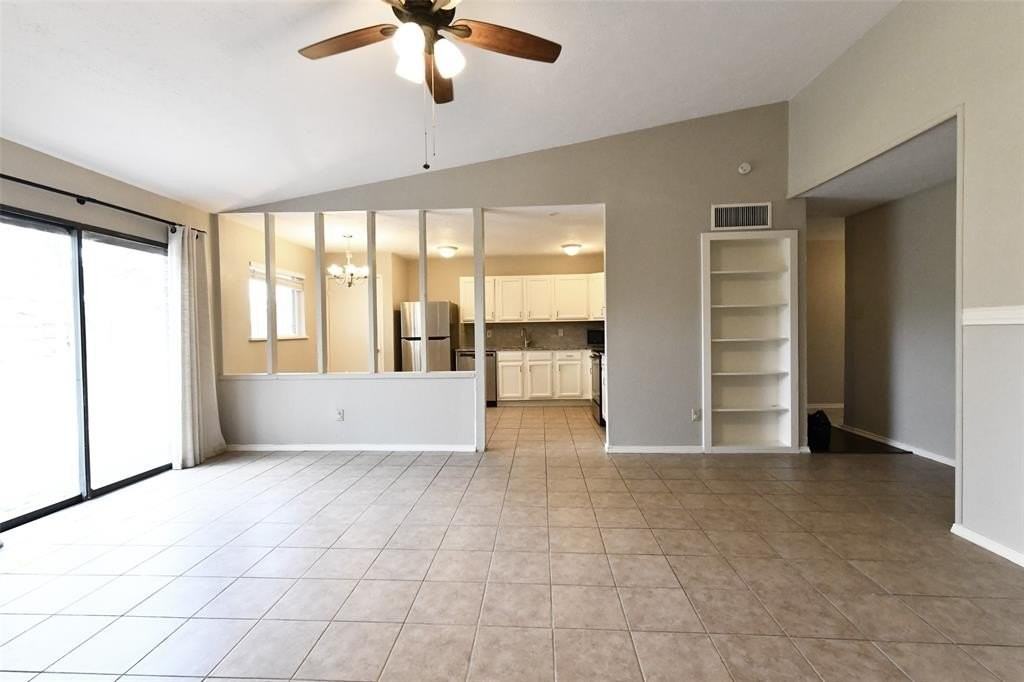 4113 Juneberry St - Photo 6 of 35