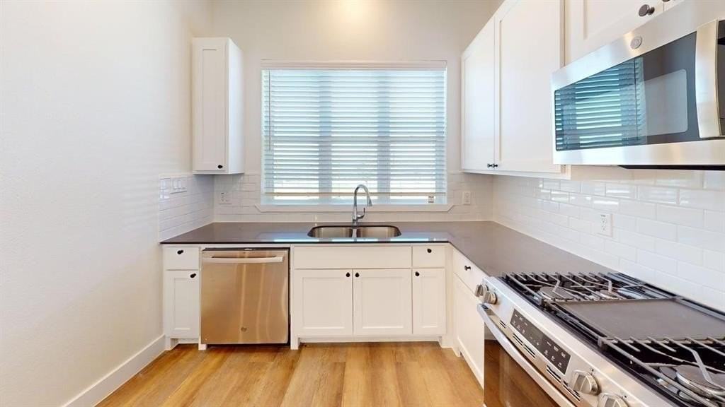217 Mule Deer Mews - Photo 3 of 19