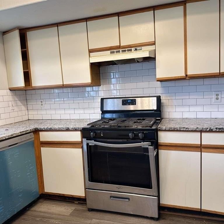 422 Woodmere Dr - Photo 4 of 12