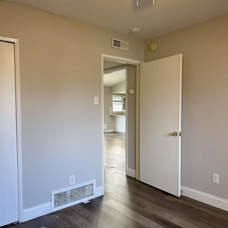 422 Woodmere Dr - Photo 7 of 12