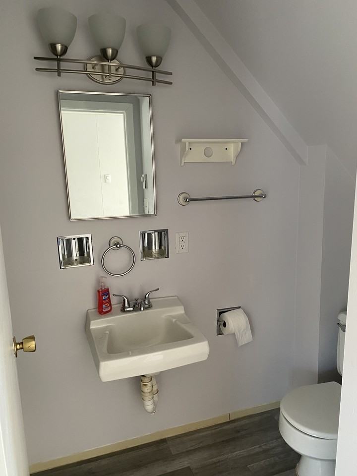 532 Park Ave #1-2 - Photo 4 of 5