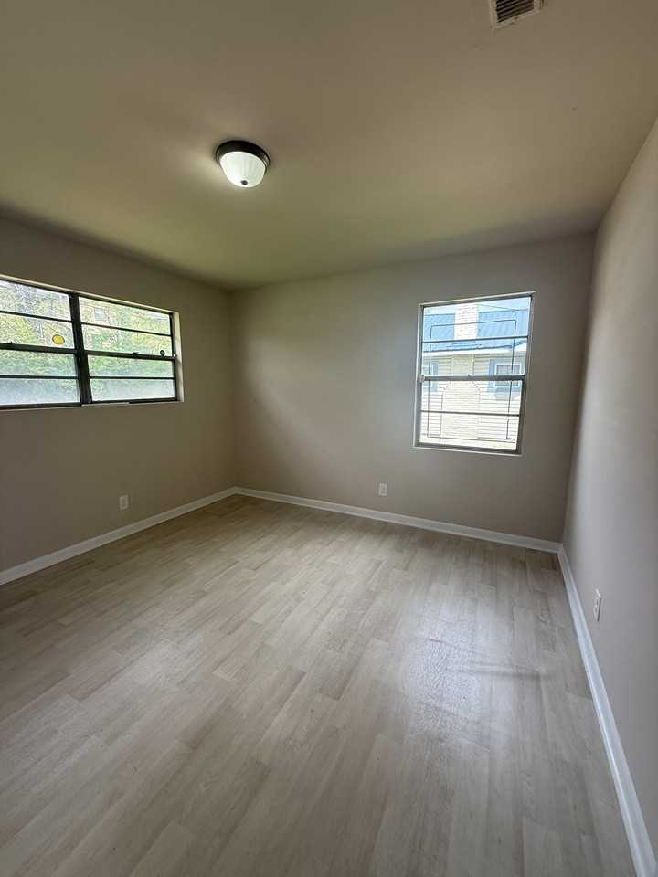 1153 2nd St N #1 - Photo 6 of 8