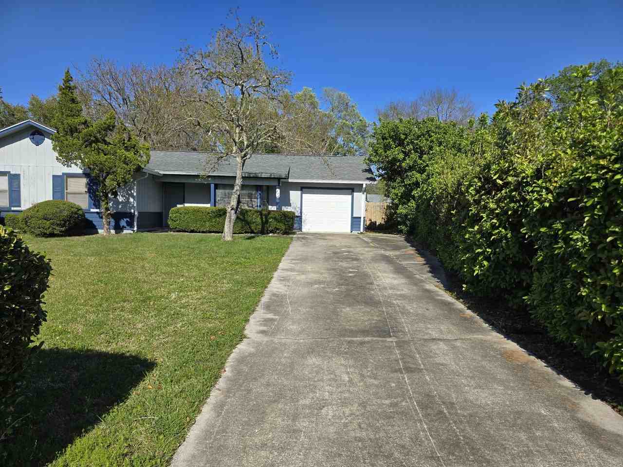 425 Sunnyside Dr #1 - Photo 3 of 47