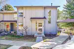 featured image of 2356 Hiwan Dr #1