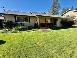 featured image of 240 Scholtz Ave #1