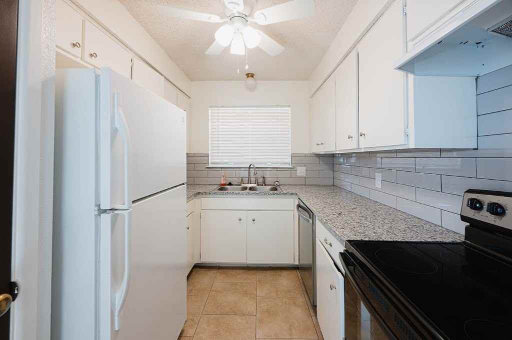 5122 Sunnyside Dr - Photo 2 of 15