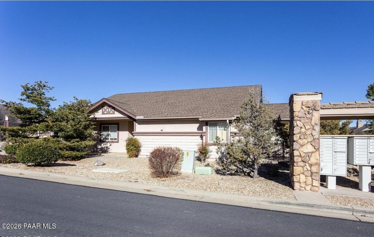 1654 St Andrews Way - Photo 4 of 35