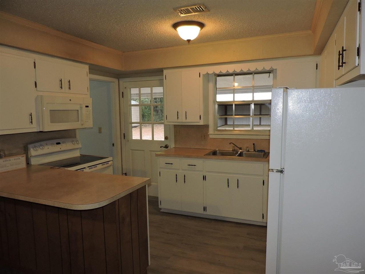 4754 Anna Simpson Rd - Photo 6 of 16