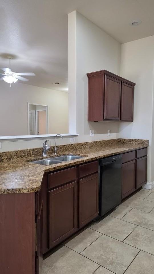 6011 Mile High Ln - Photo 4 of 17