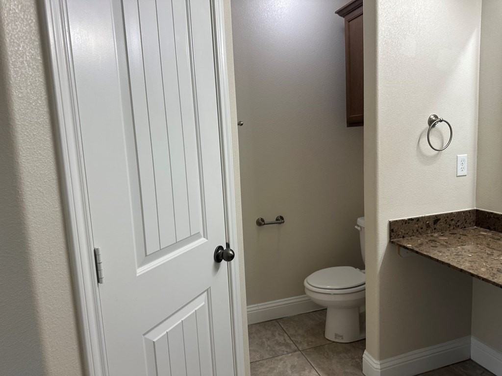 6020 Spahn St - Photo 7 of 20