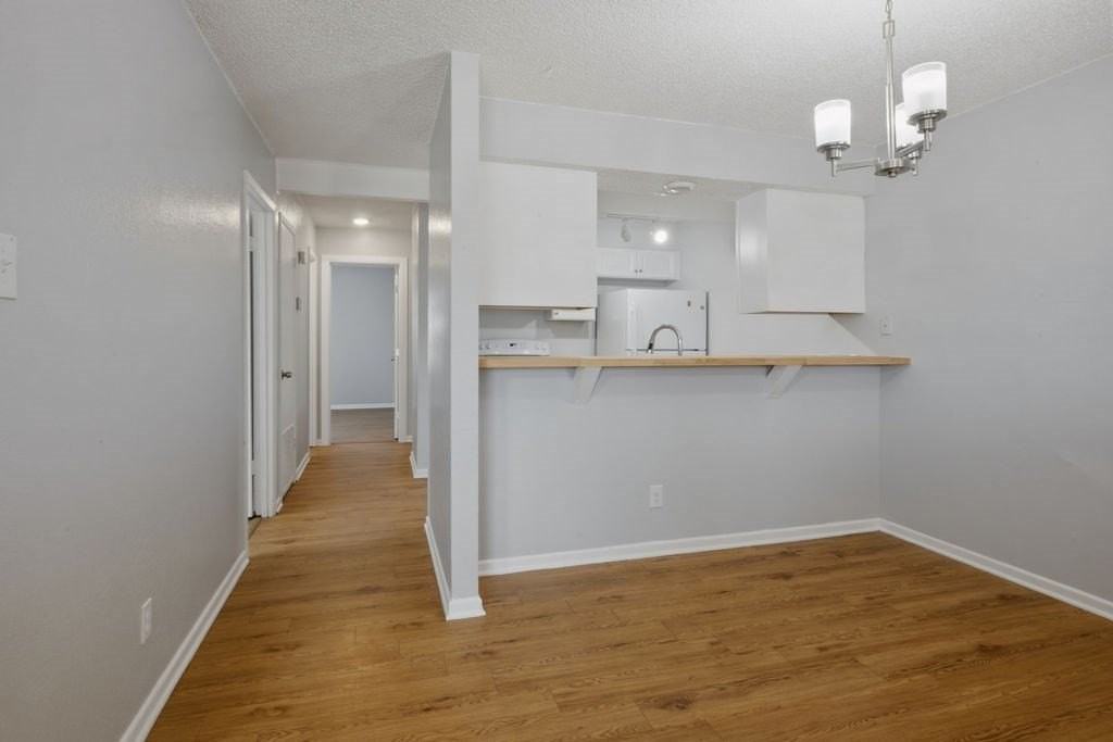 5110 Shadylane Dr Apt B - Photo 6 of 18